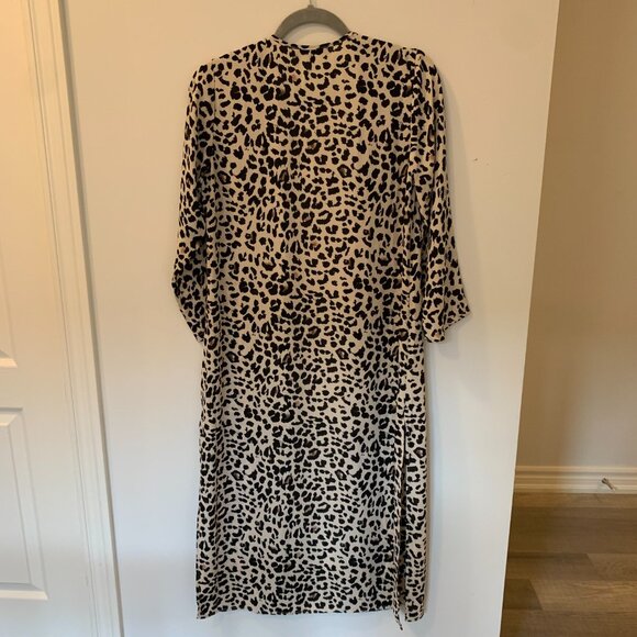 Dynamite S leopard print kimono, semi sheer with slits up both sides. - Picture 2 of 5